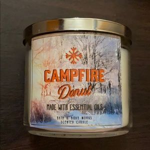 Bath and Body Works Campfire Donut 3 wick Candle
